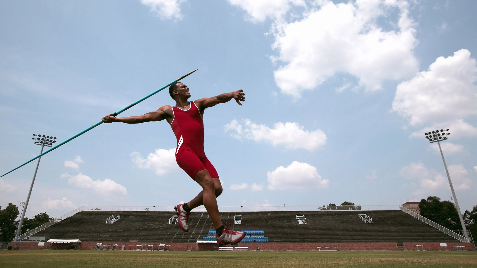 国际滑雪锦标赛中国代表团再创佳绩，摘多枚奖牌，国际滑雪冠军有哪些