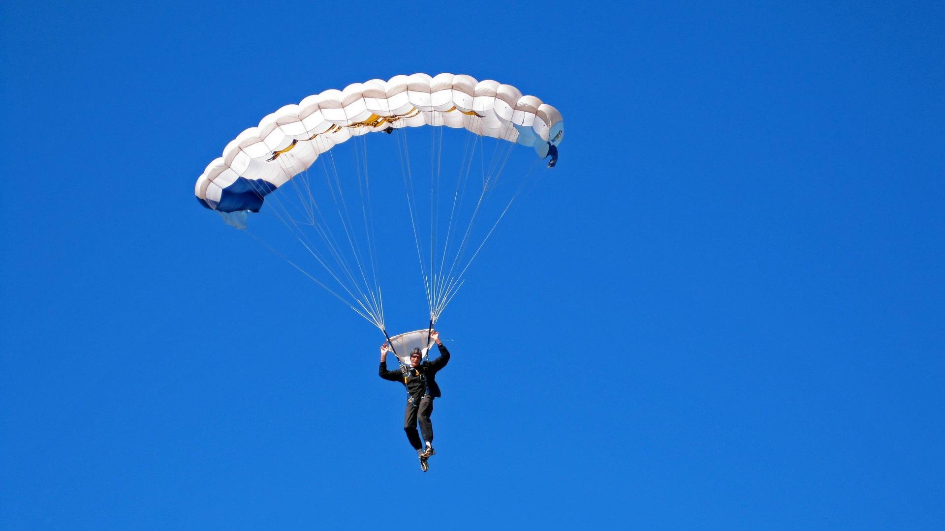 开云体育官方网站登陆-杨楷文在“湾区杯”象棋大棋士赛中成功卫冕，杨楷文 围棋