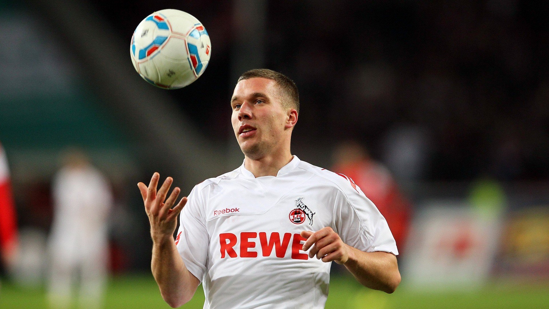 追逐“欧洲之巅”：冠军之路上最艰难的时刻，欧洲冠军是什么游戏